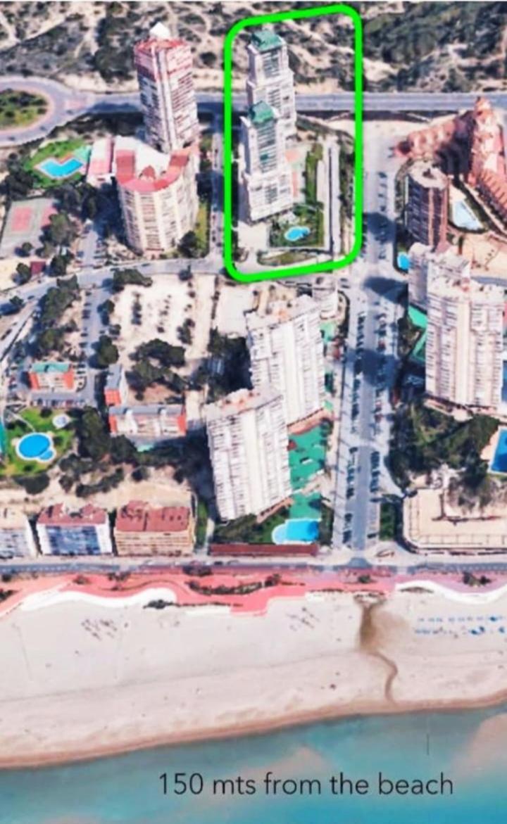 Apartament Costa Rica 2, 150 Meters To The Beach เบนิดอร์ม ภายนอก รูปภาพ